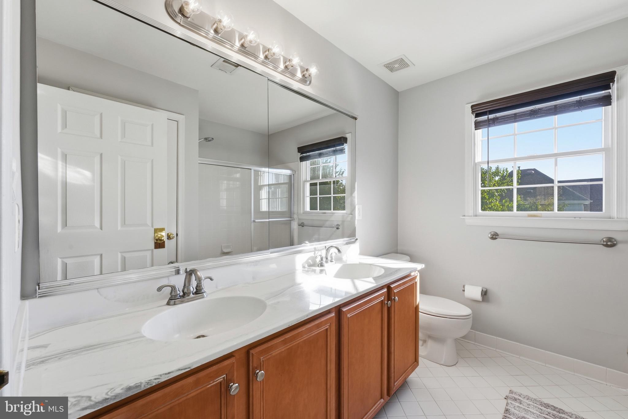 SOUTH RIDING - Residential