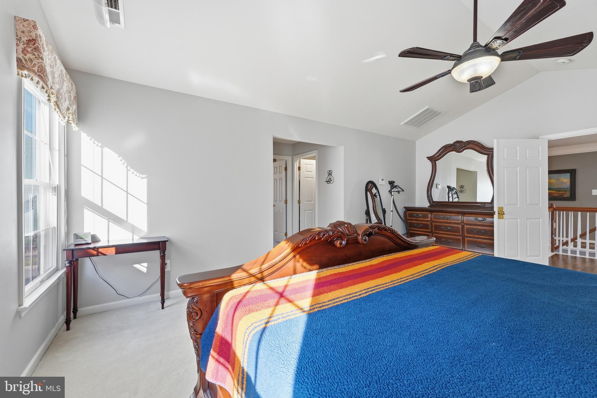 SOUTH RIDING - Residential