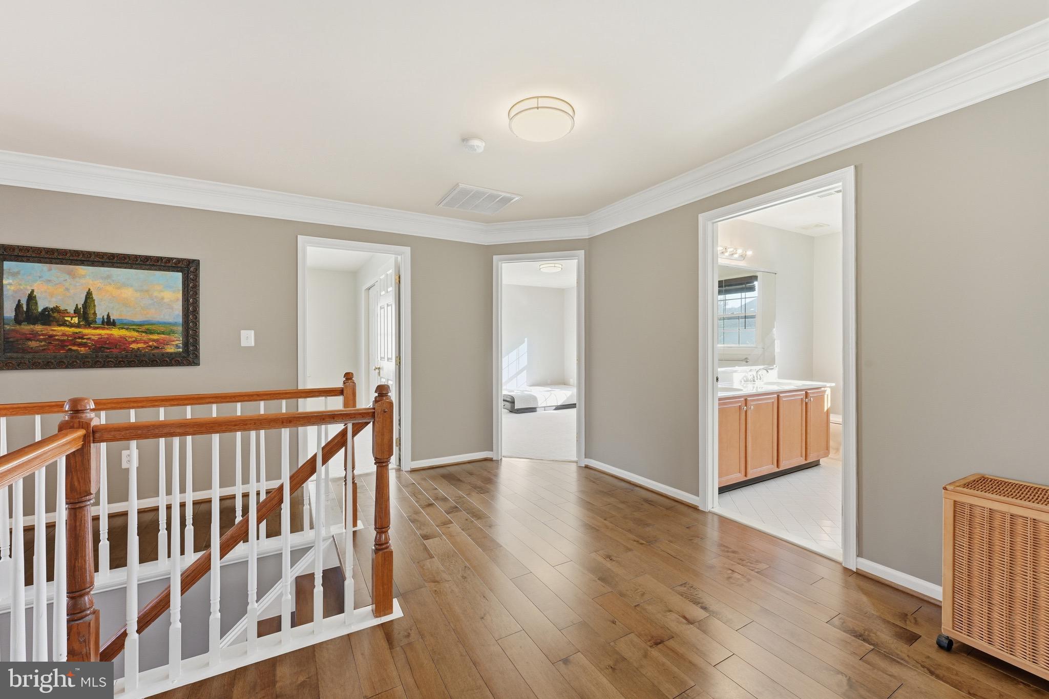 SOUTH RIDING - Residential