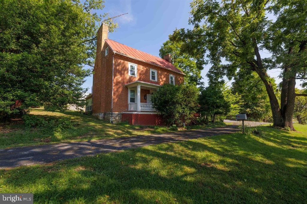168 LAMBERT LANE