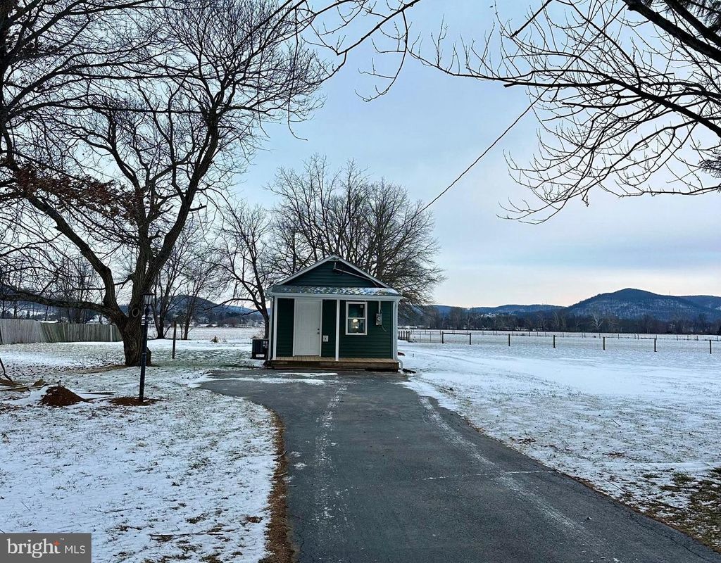 Photo of 40 Mount Hope Road, FAIRFIELD, PA 17320 (MLS # PAAD2021036)