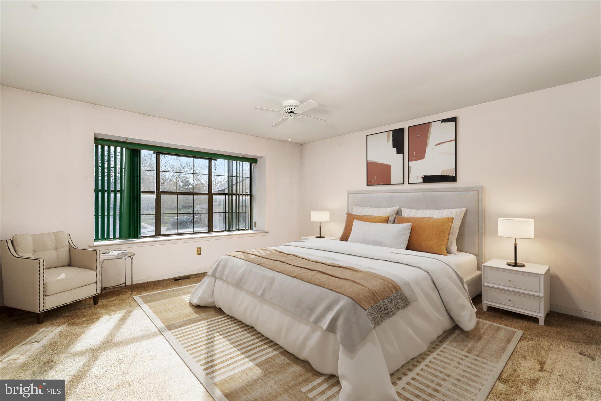 SHARON MEWS - Residential