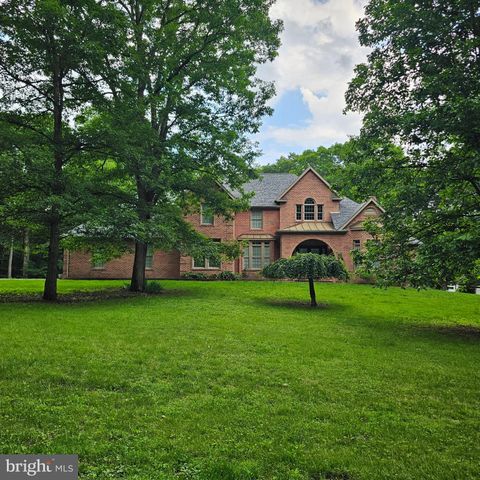 681 HILLCREST DRIVE NEW CREEK WV 26743