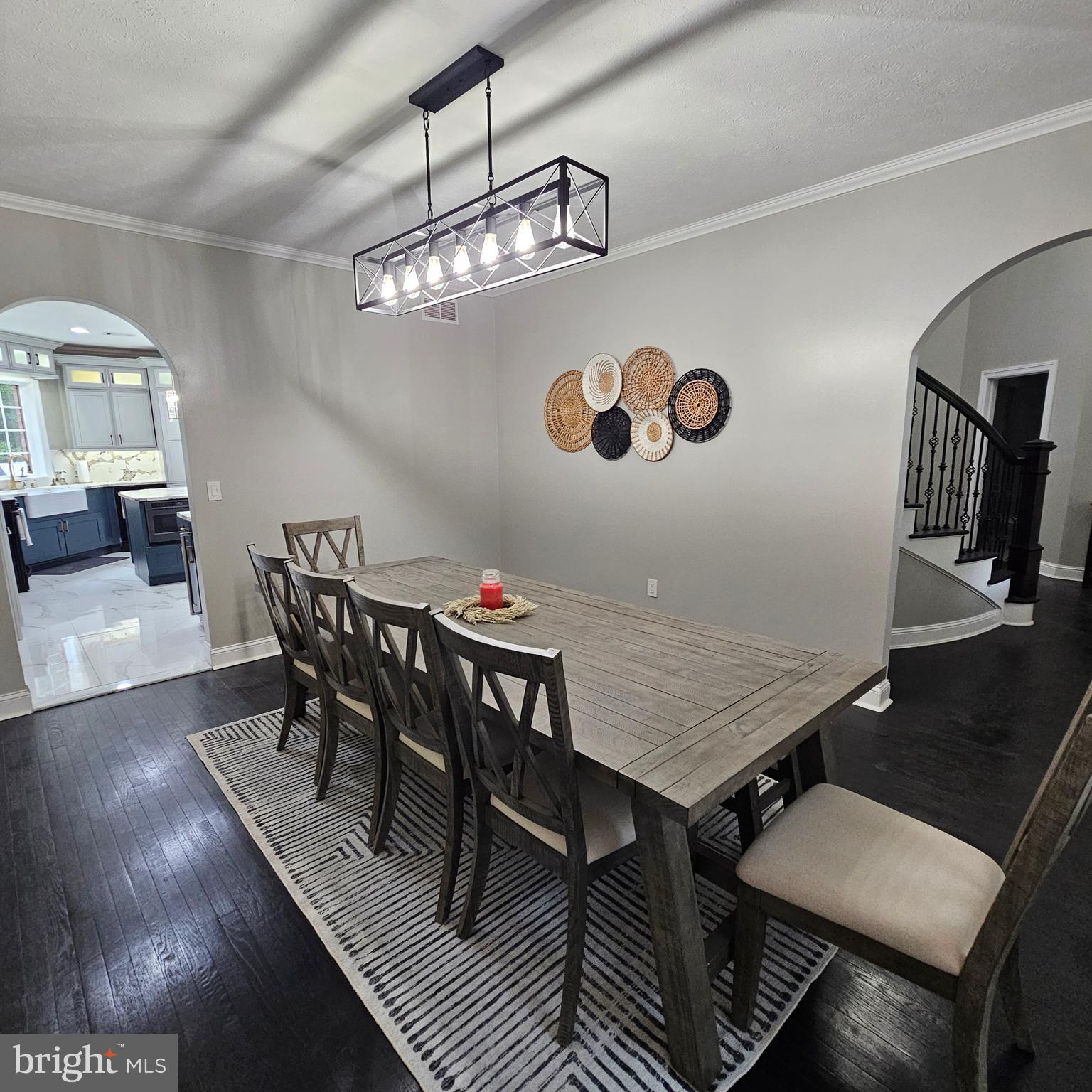 681 HILLCREST DRIVE