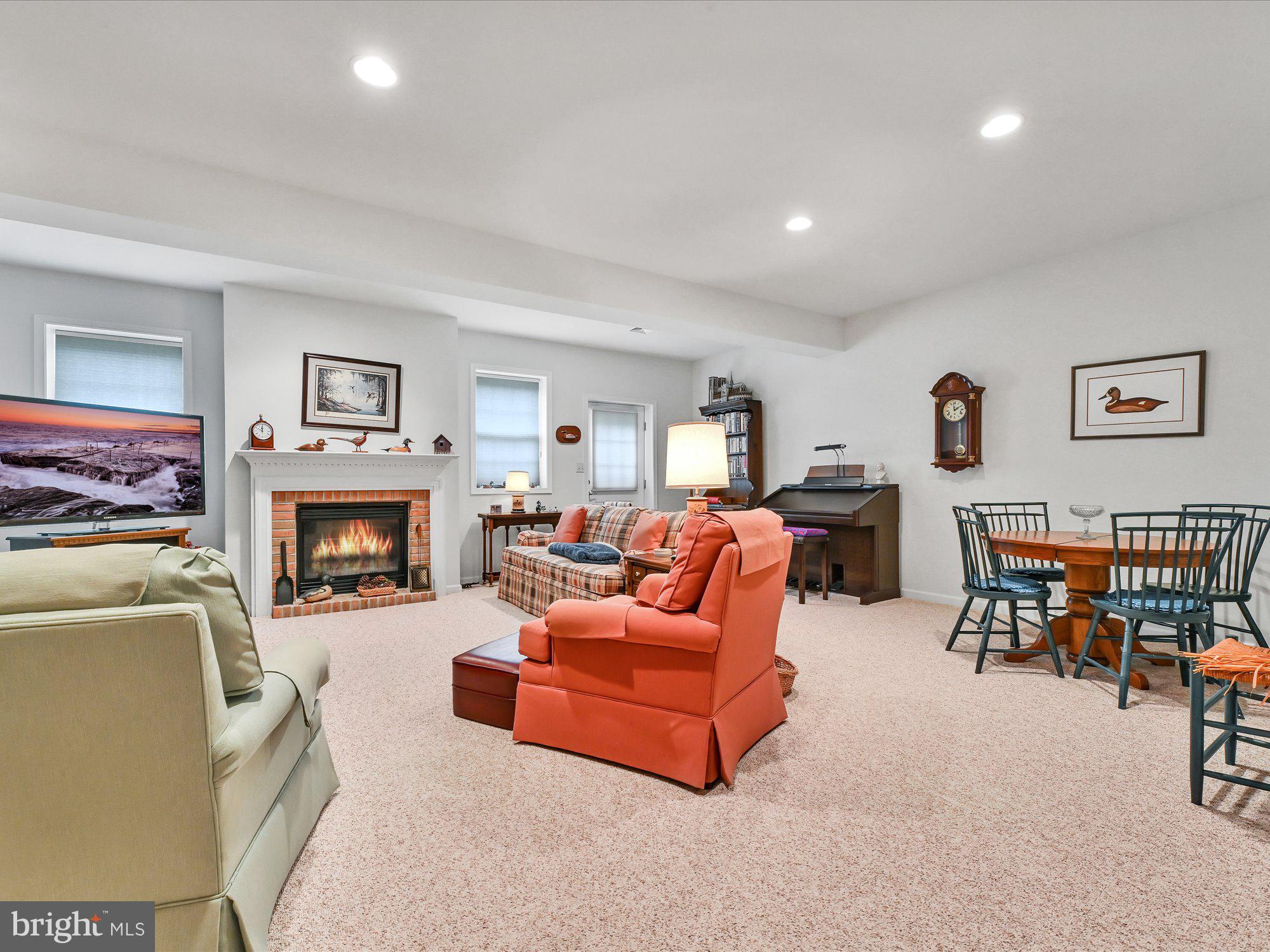 BROOKSHIRE - Residential