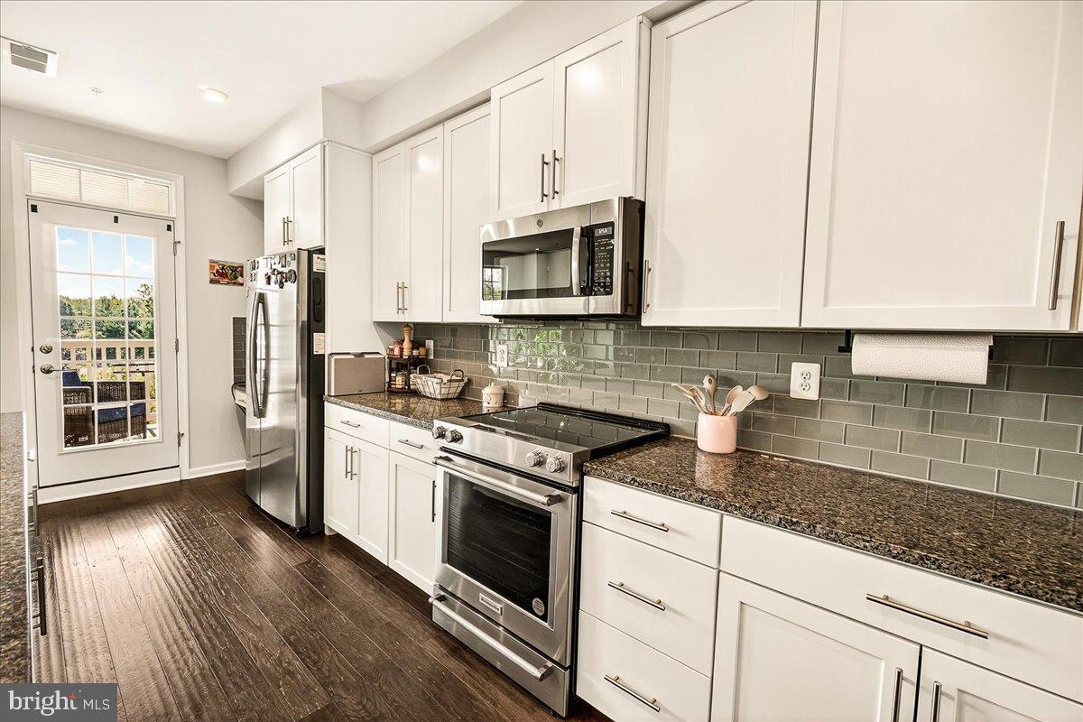 CABIN BRANCH - Residential