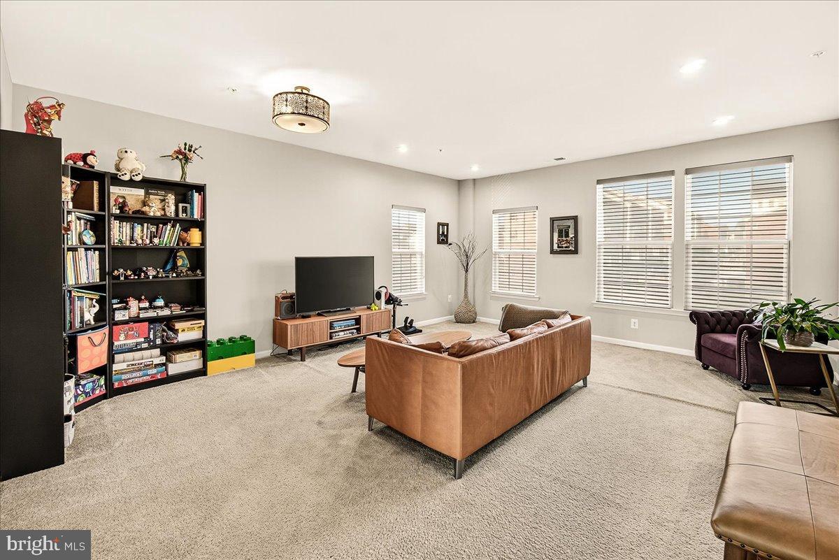 13786 LITTLE SENECA PARKWAY 410P