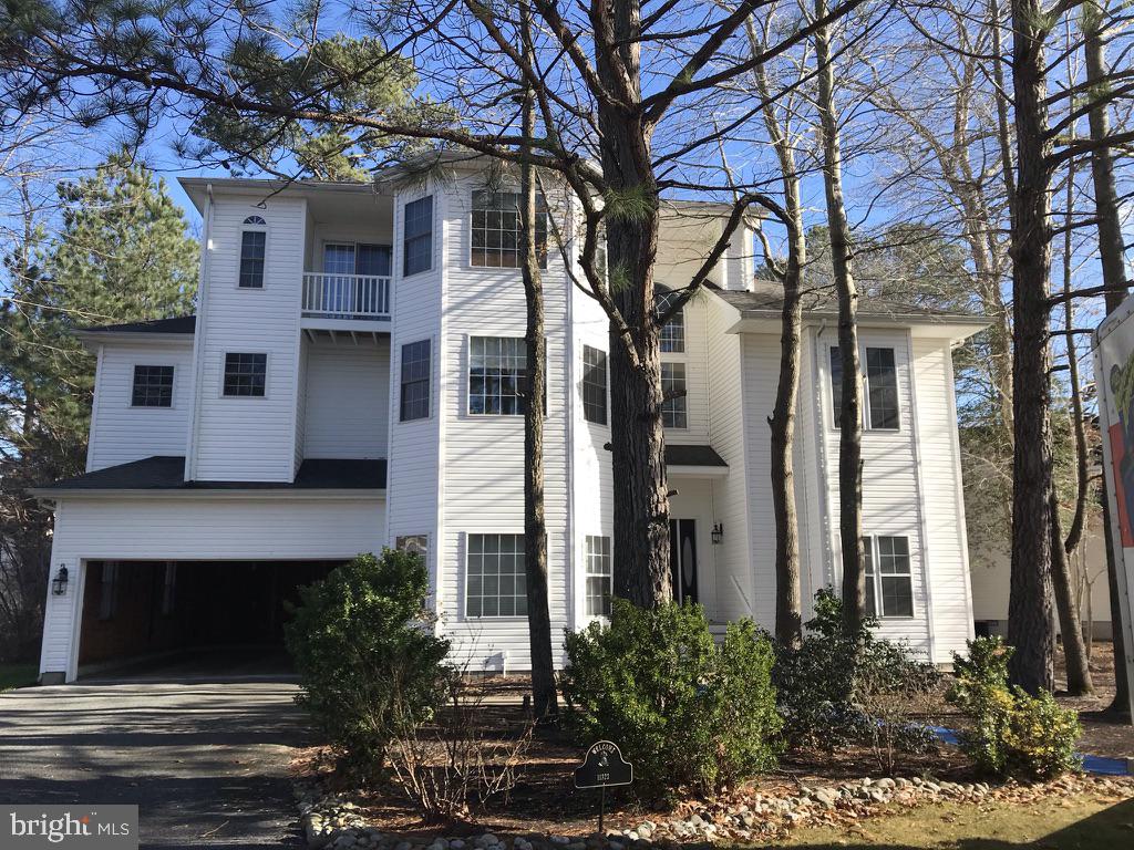 11322 RIVER RUN LANE