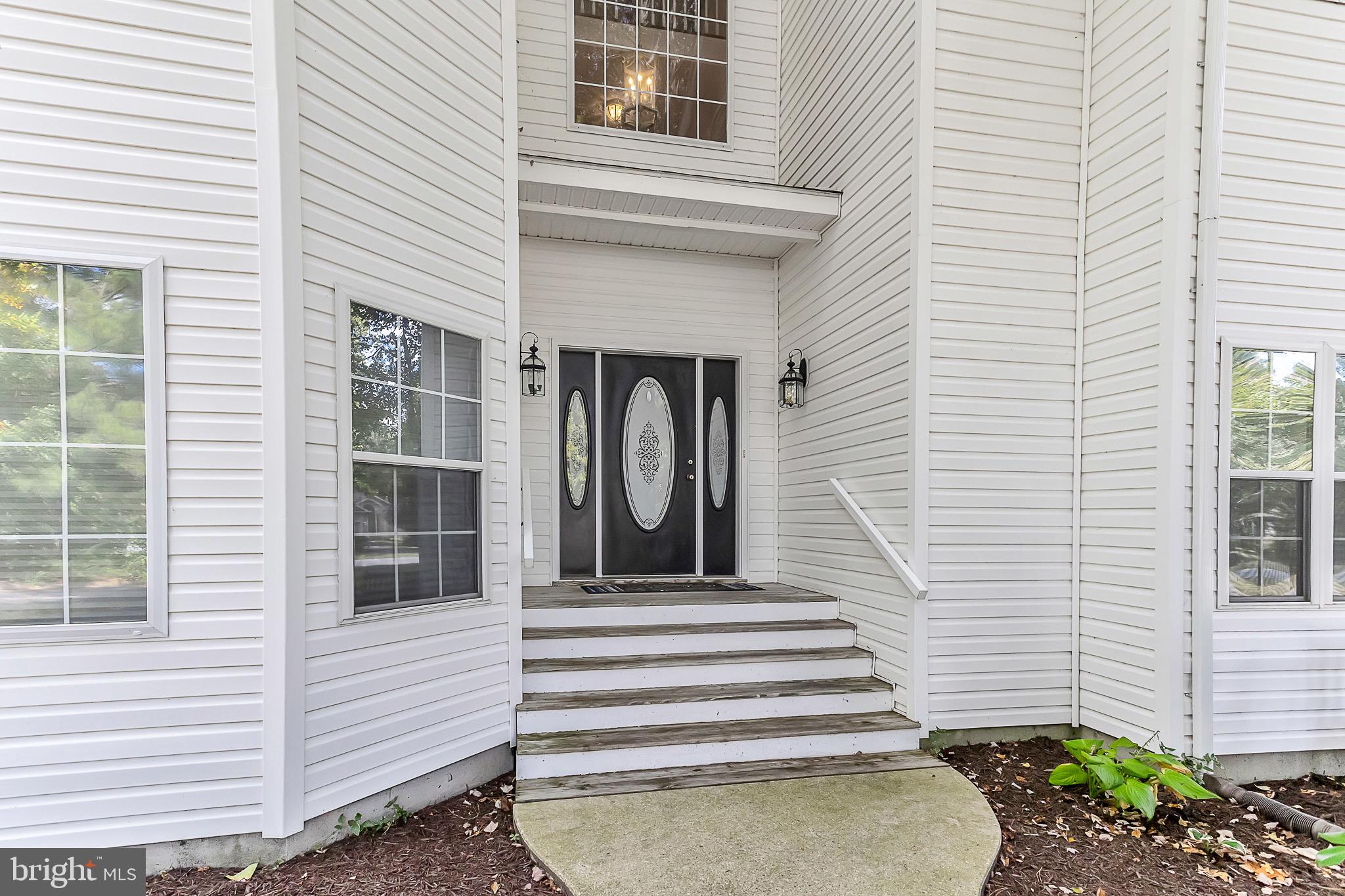 11322 RIVER RUN LANE