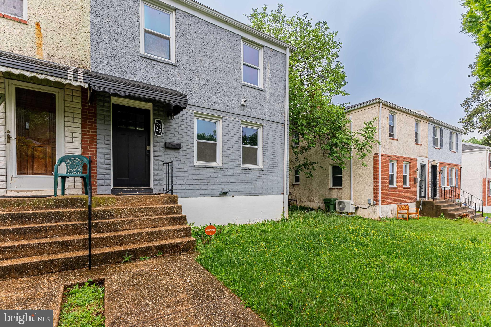 ALBEMARLE SQUARE - Residential Lease