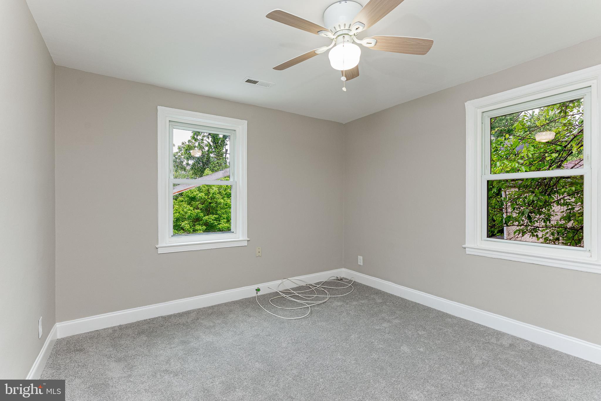 ALBEMARLE SQUARE - Residential Lease