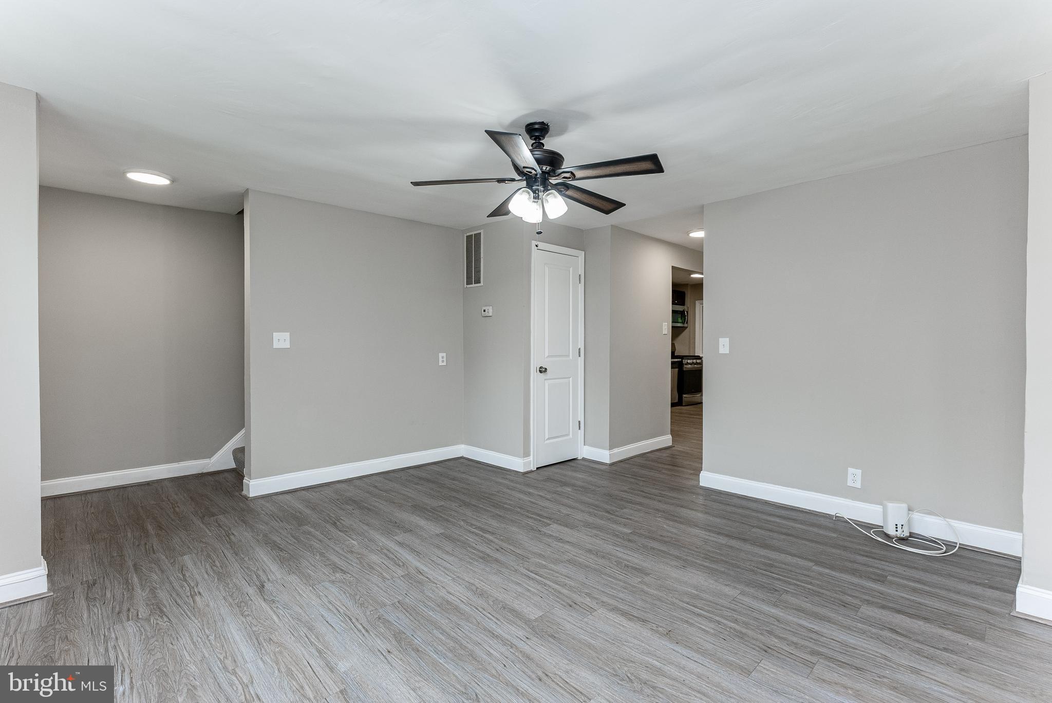 ALBEMARLE SQUARE - Residential Lease
