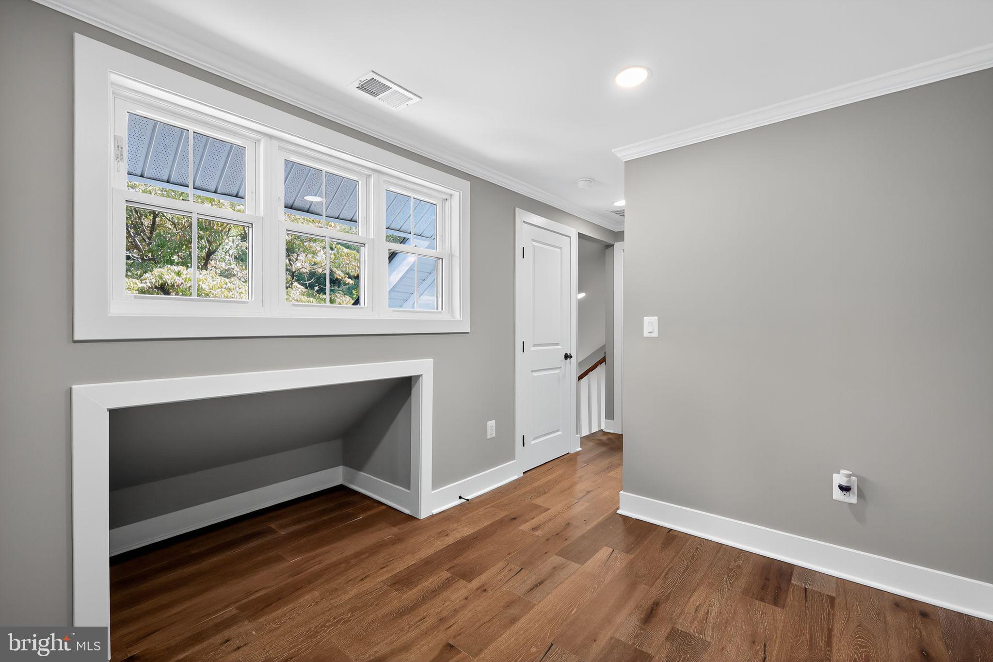 WEST ANNAPOLIS - Residential