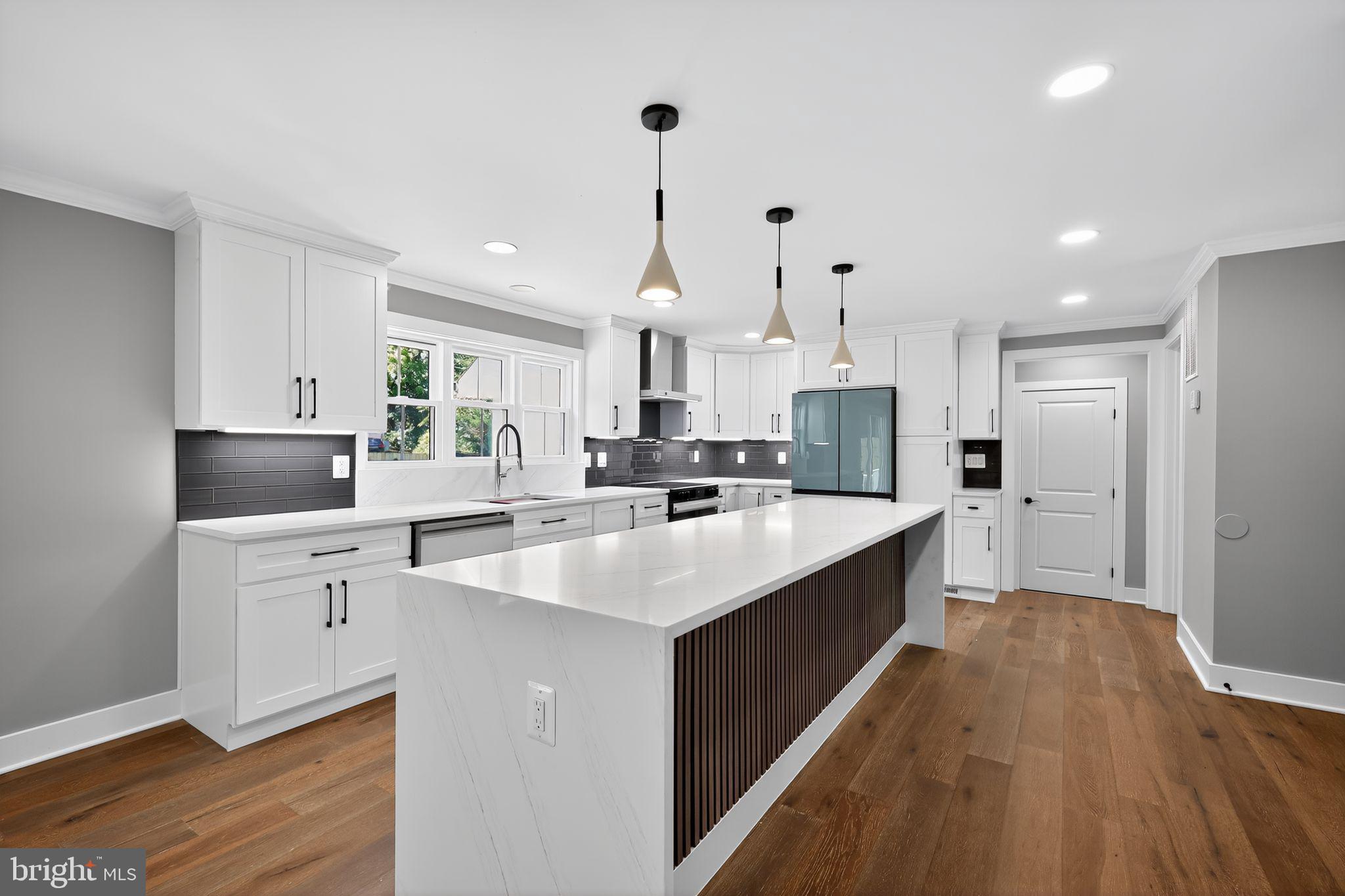 WEST ANNAPOLIS - Residential