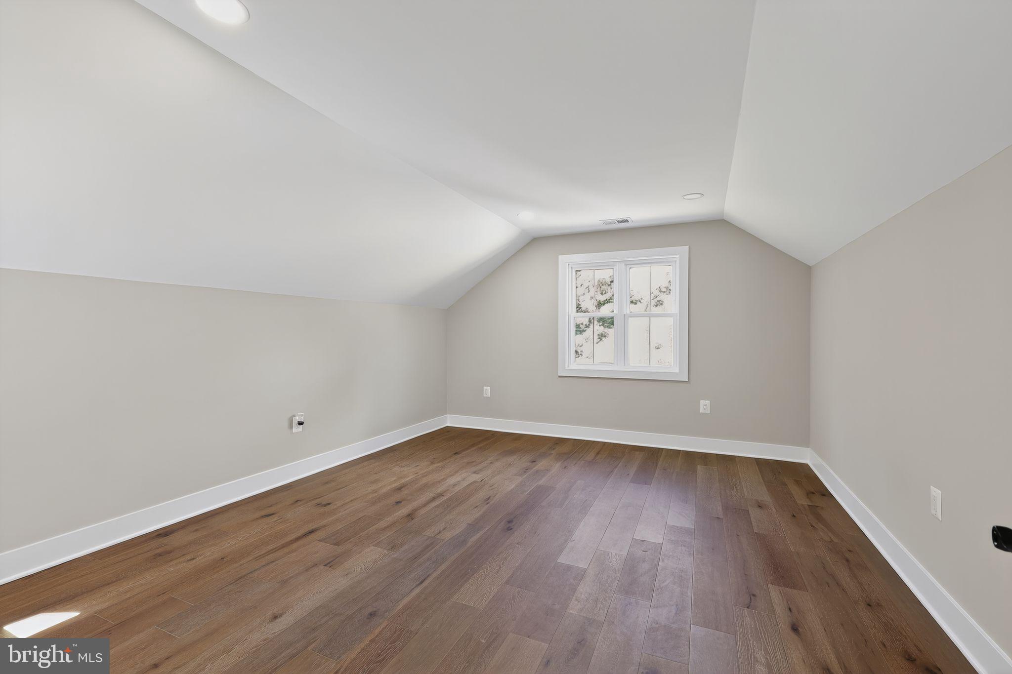 WEST ANNAPOLIS - Residential
