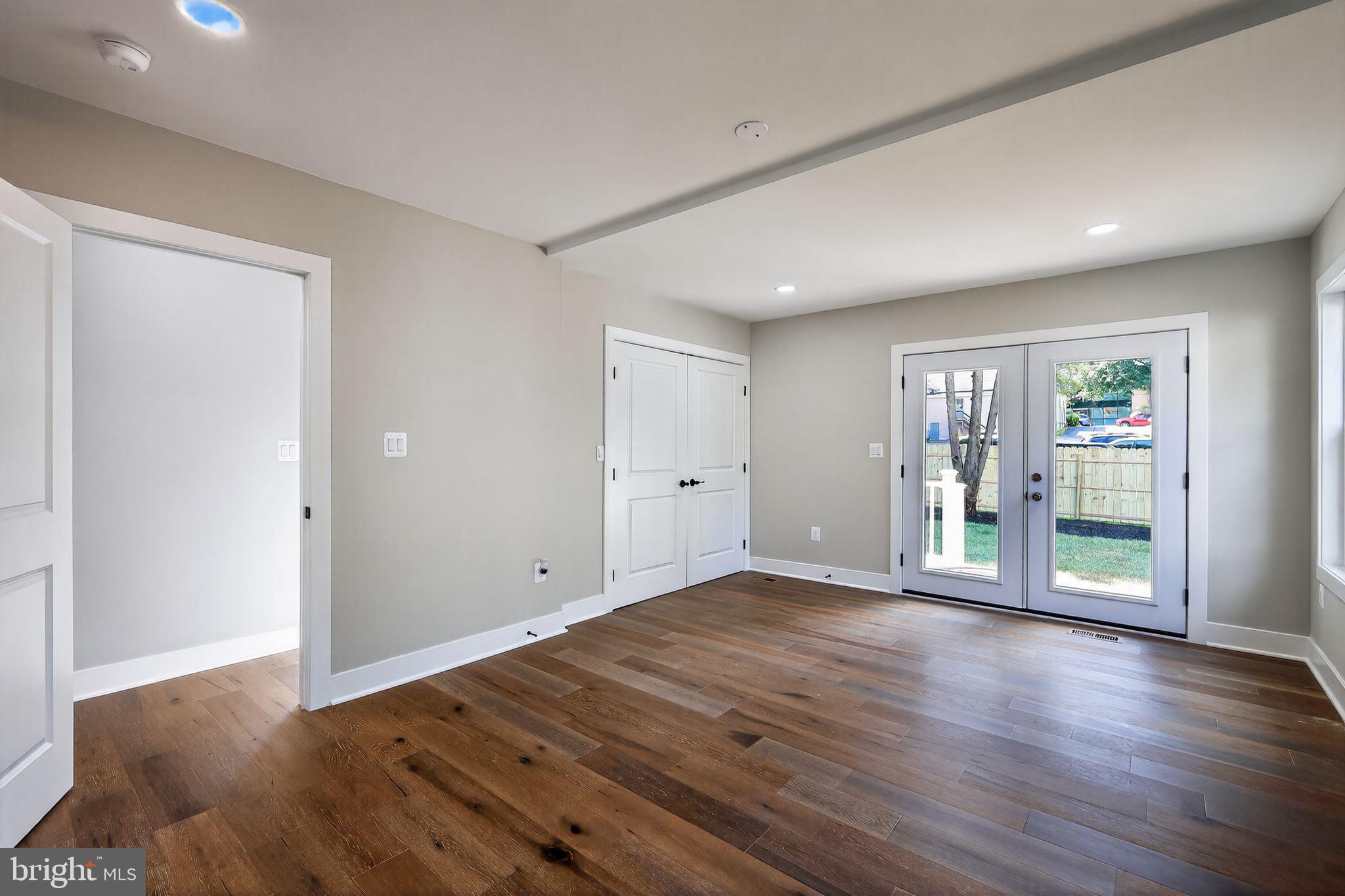 WEST ANNAPOLIS - Residential