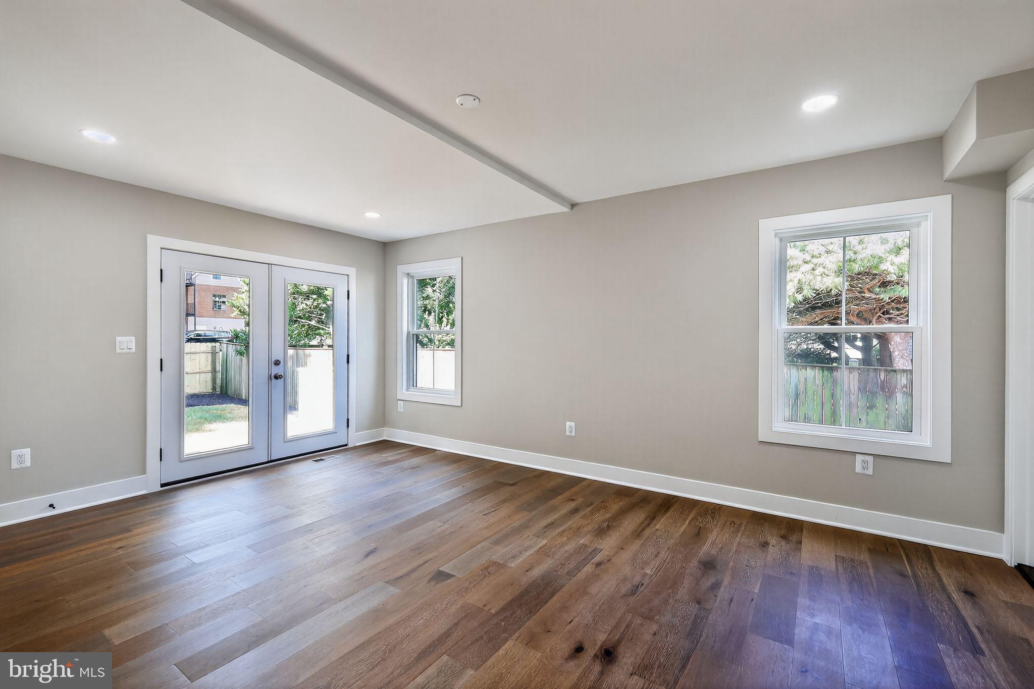 WEST ANNAPOLIS - Residential