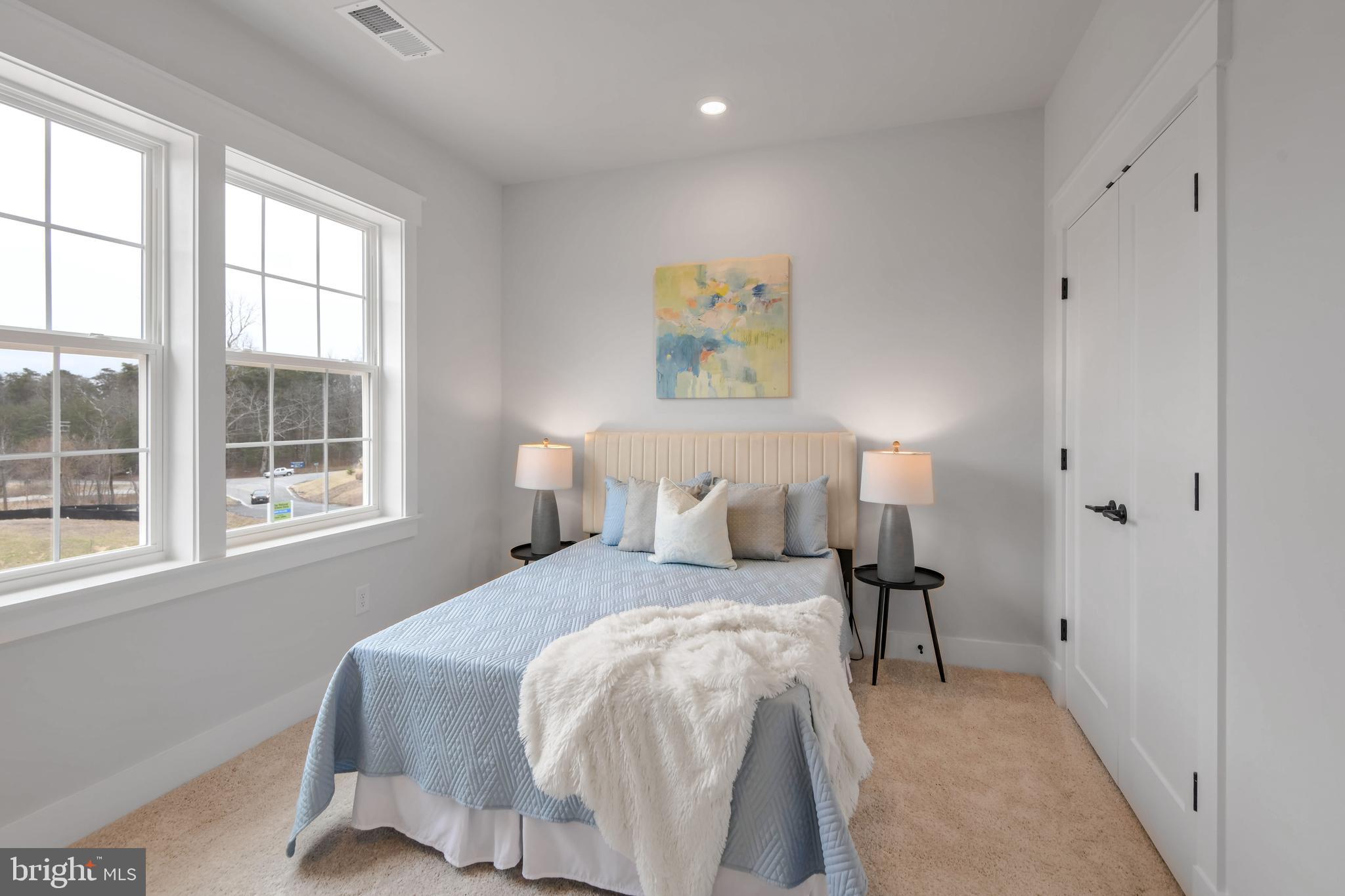 GLENN DALE - Residential