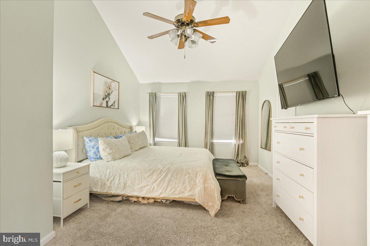 ORCHARD HILLS - Residential