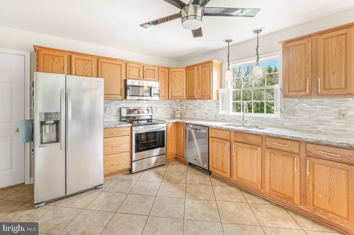 ORCHARD HILLS - Residential