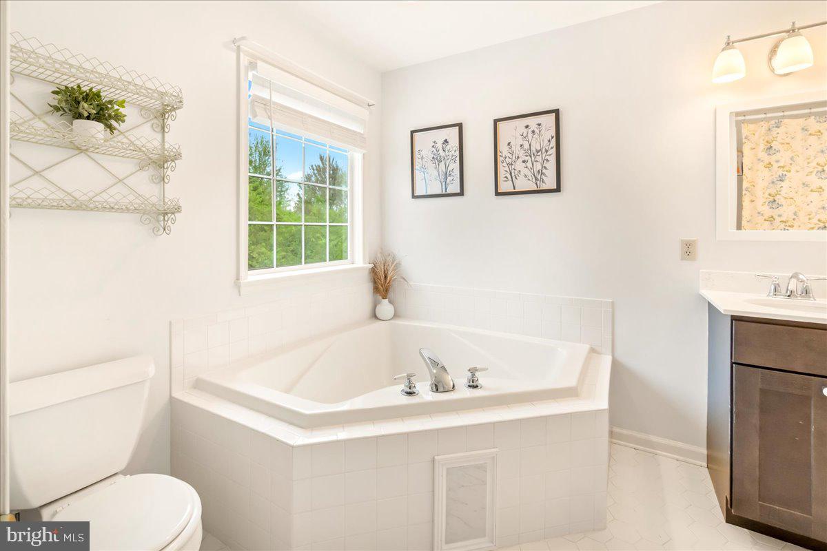 ORCHARD HILLS - Residential