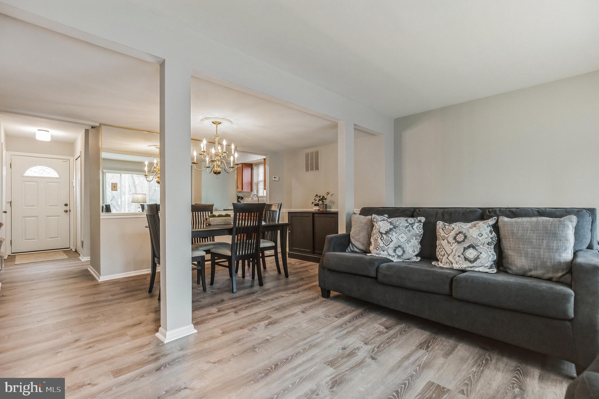 CROMWELL STATION - Residential