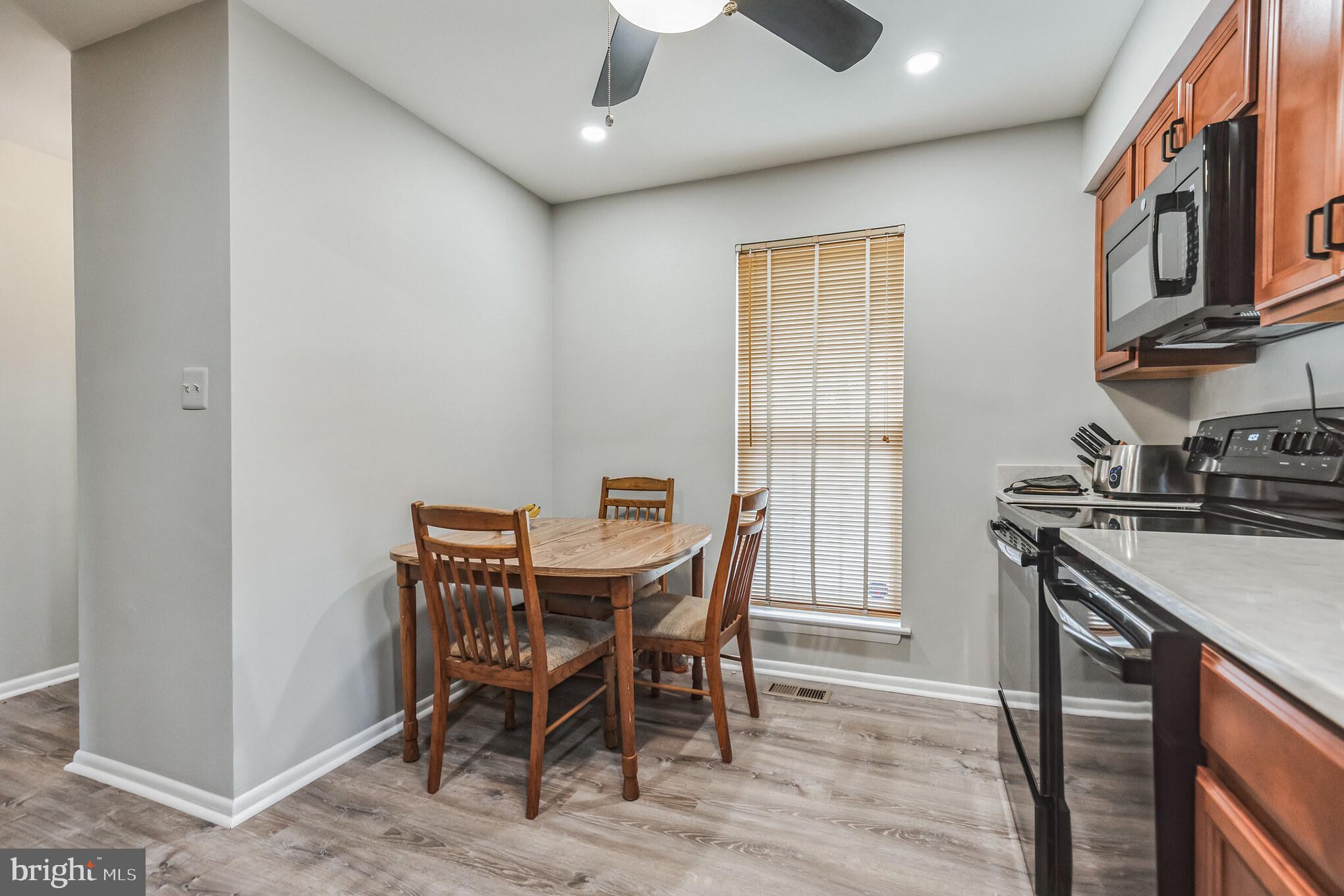 CROMWELL STATION - Residential