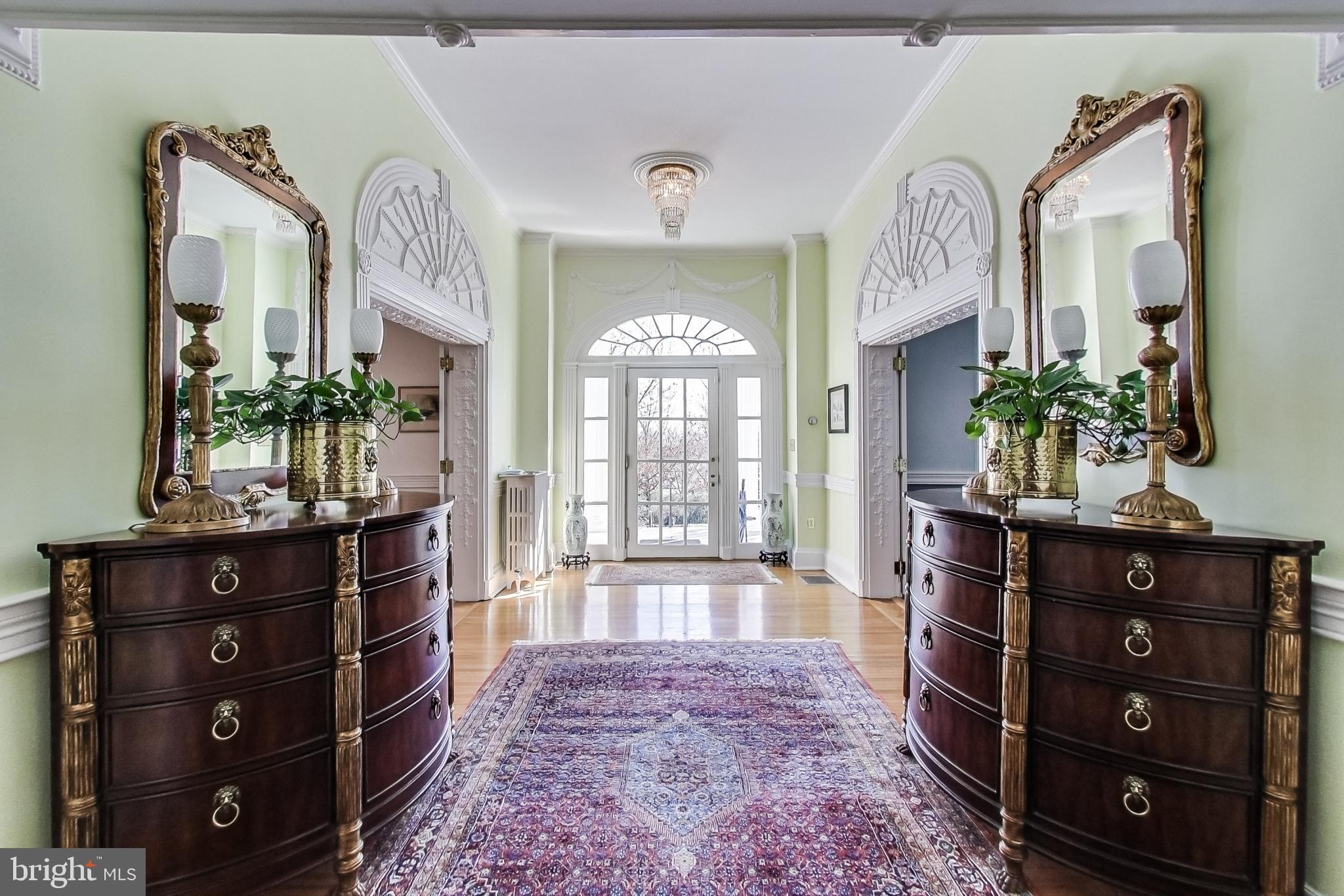 COLONIAL PARK - Residential