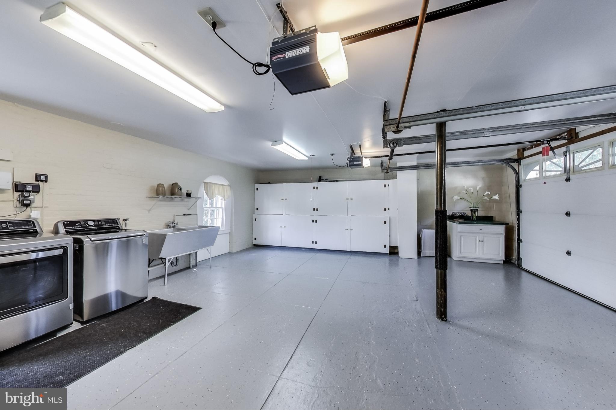 COLONIAL PARK - Residential