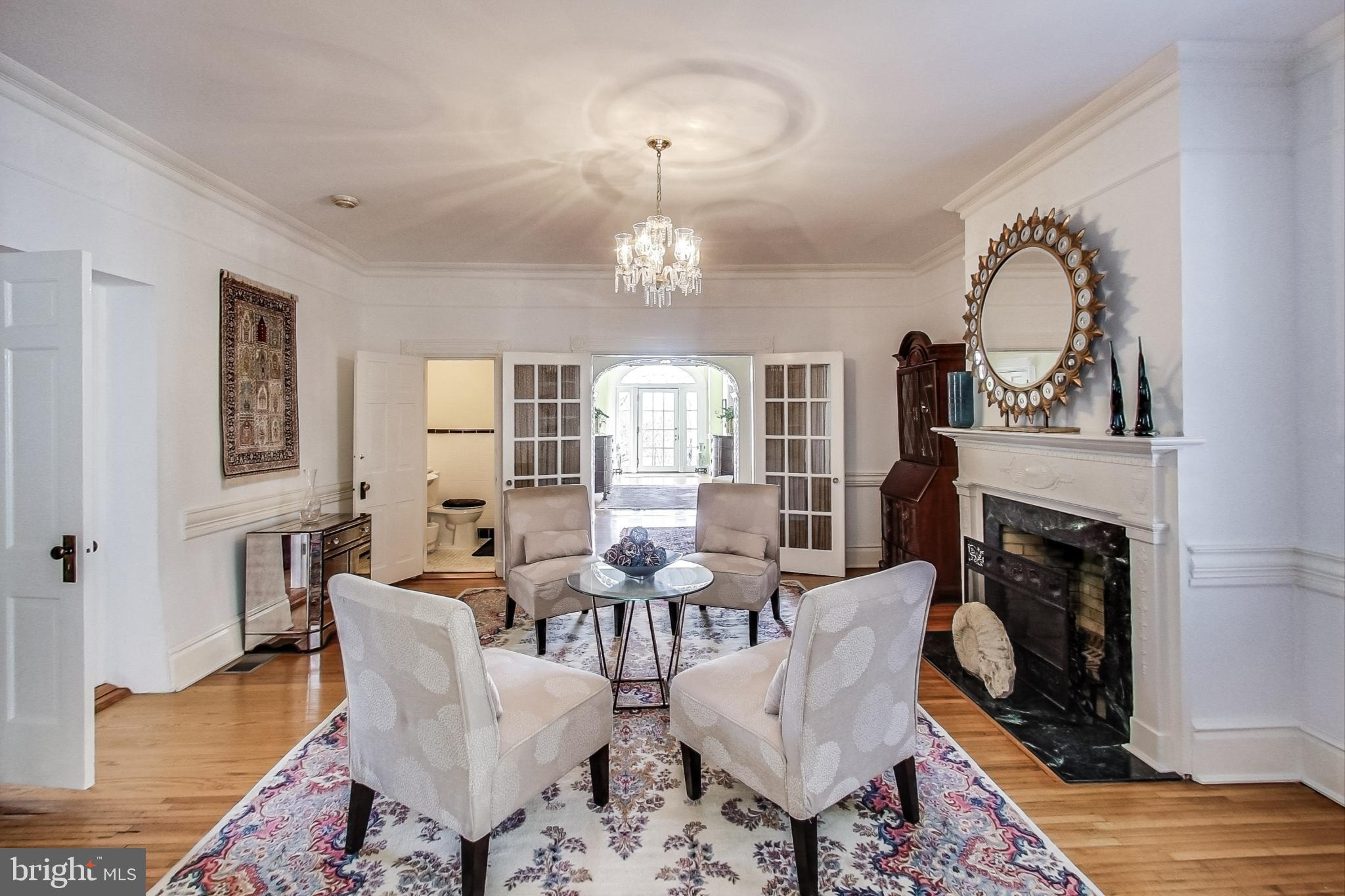 COLONIAL PARK - Residential