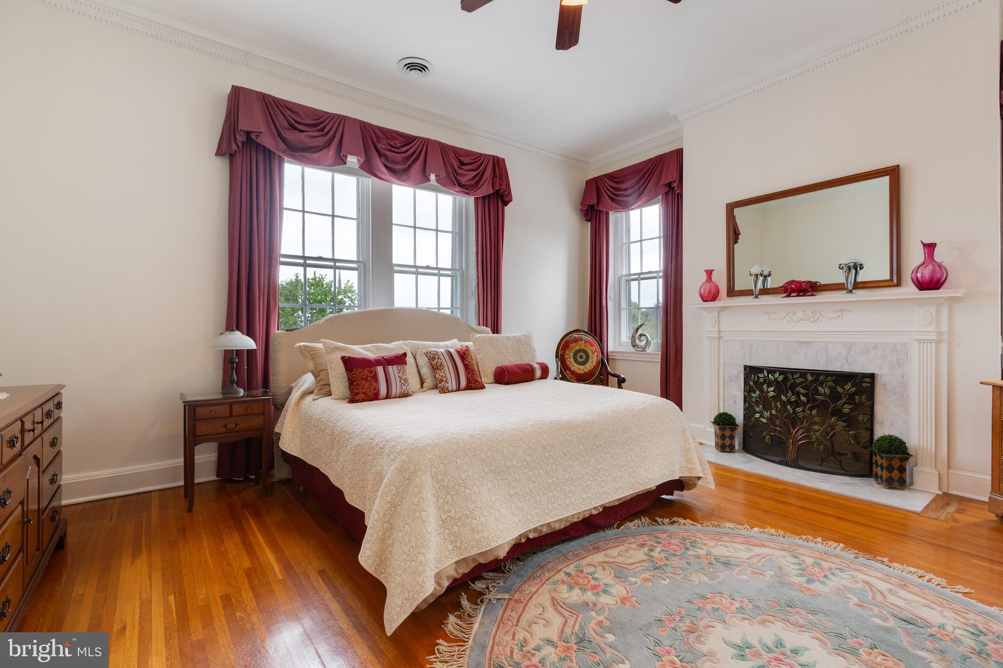 COLONIAL PARK - Residential