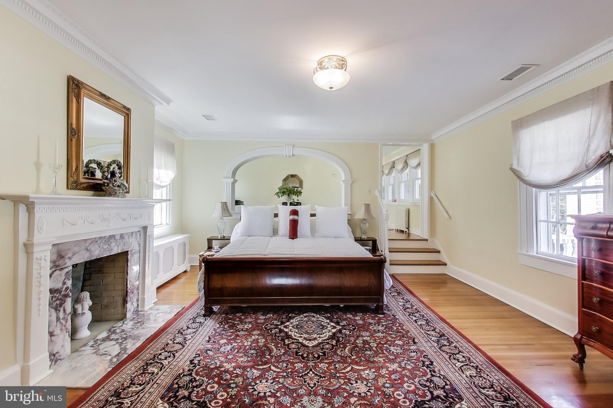 COLONIAL PARK - Residential