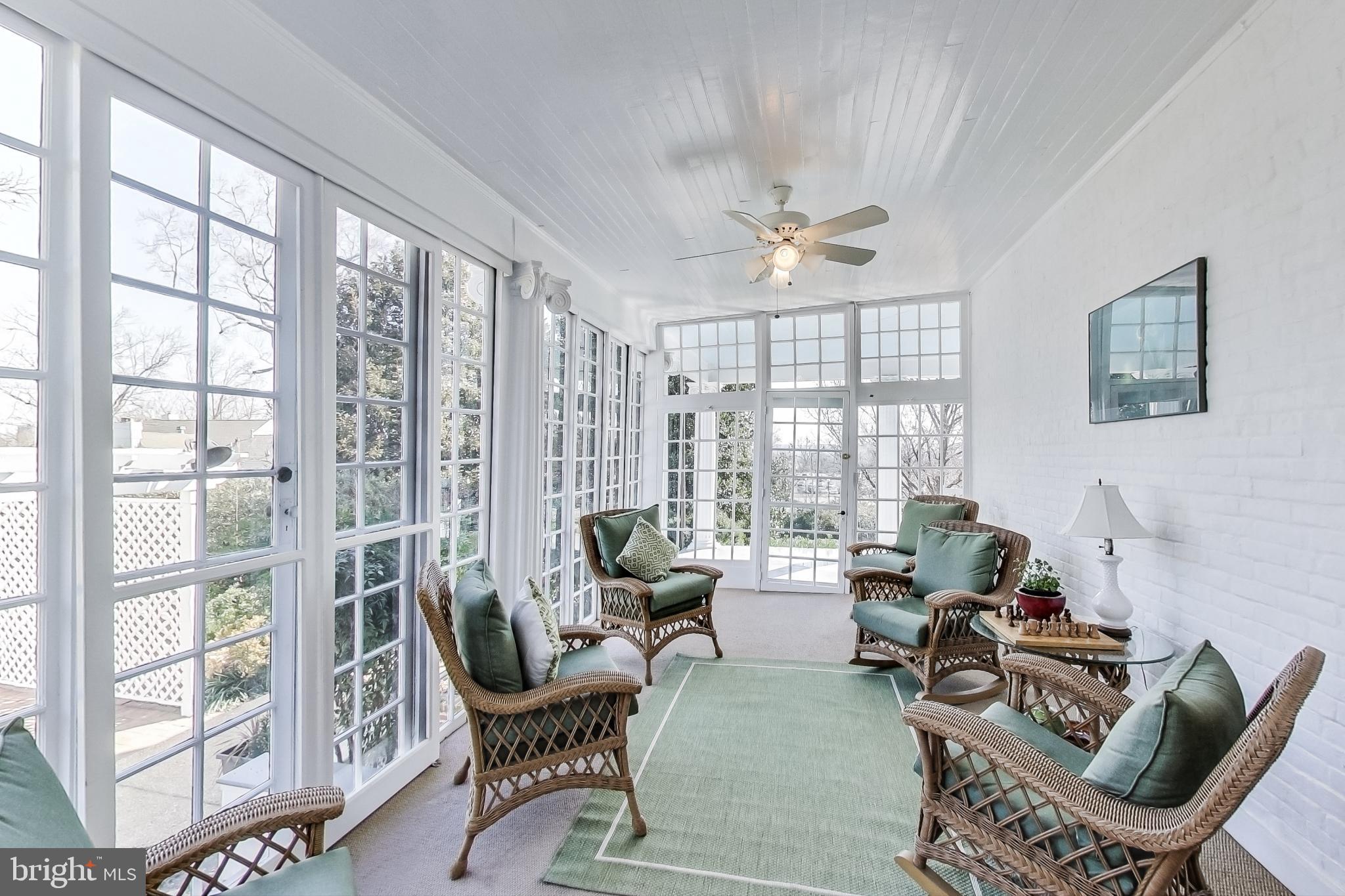 COLONIAL PARK - Residential