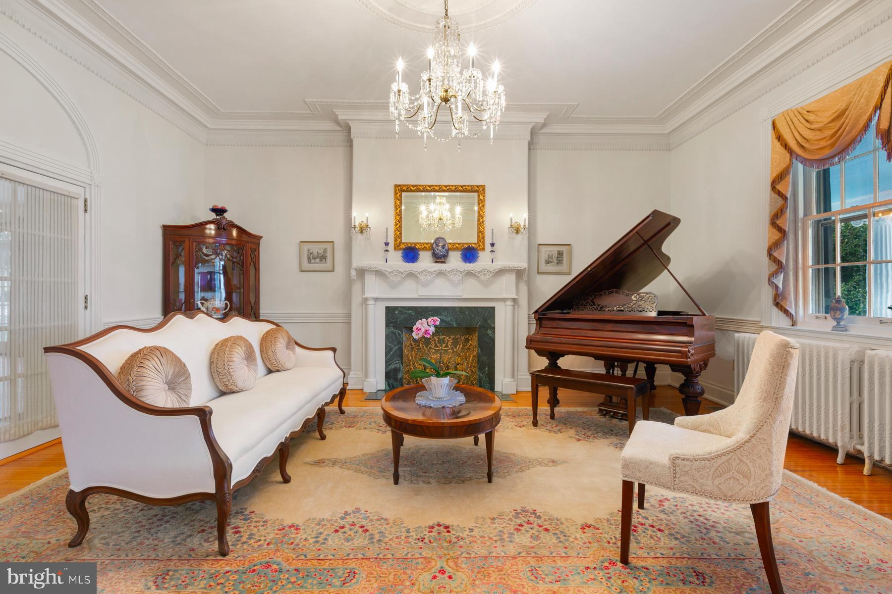 COLONIAL PARK - Residential