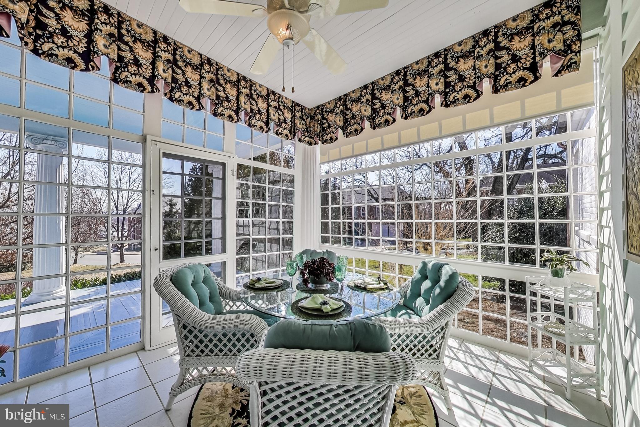 COLONIAL PARK - Residential