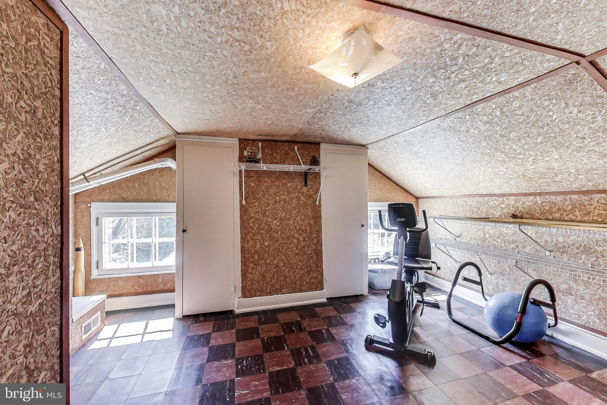 COLONIAL PARK - Residential