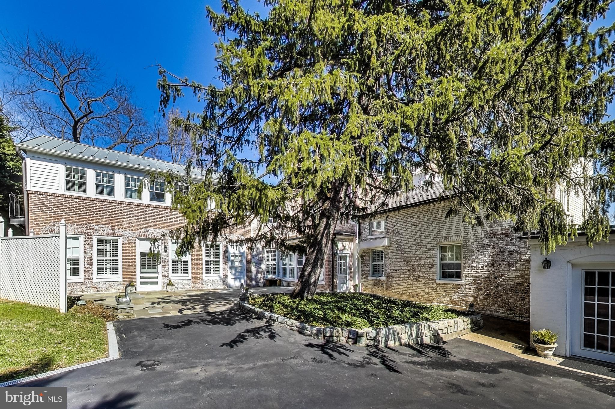 COLONIAL PARK - Residential