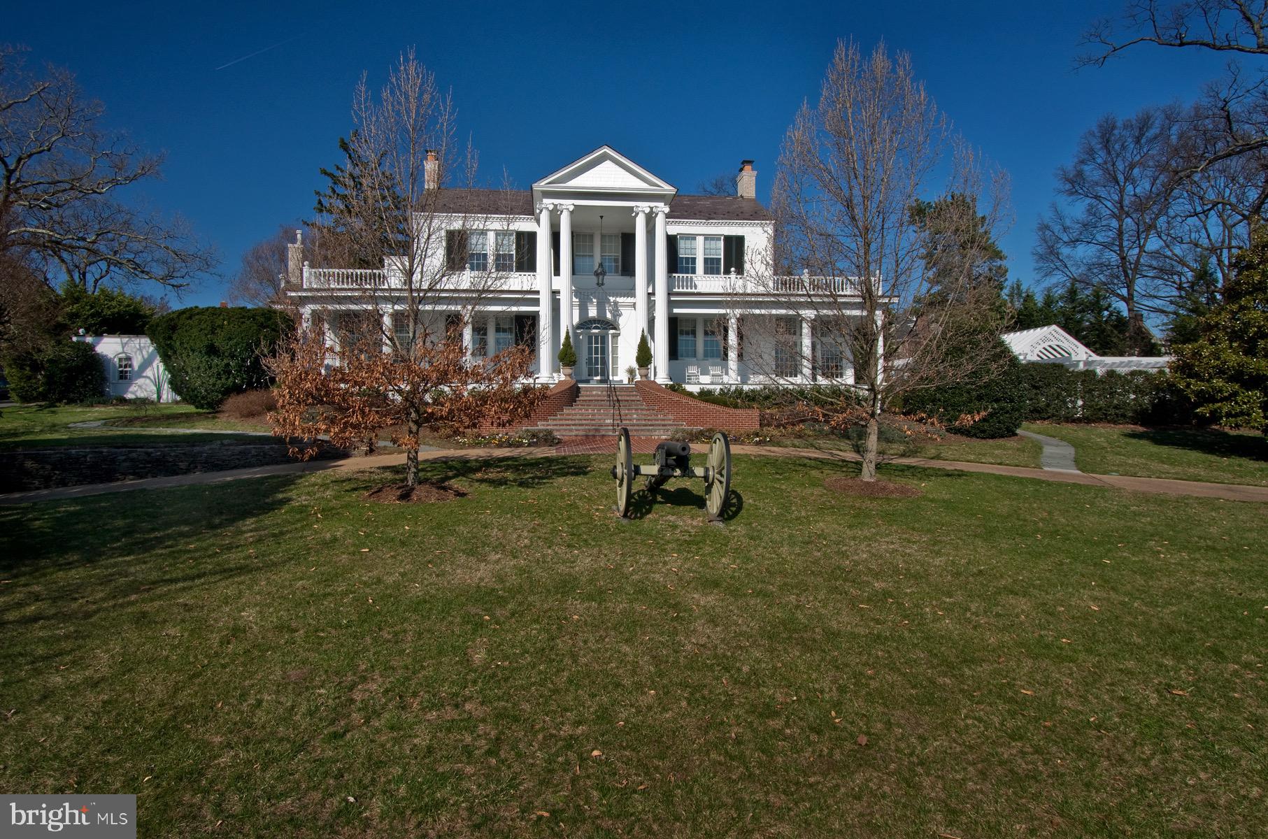 COLONIAL PARK - Residential