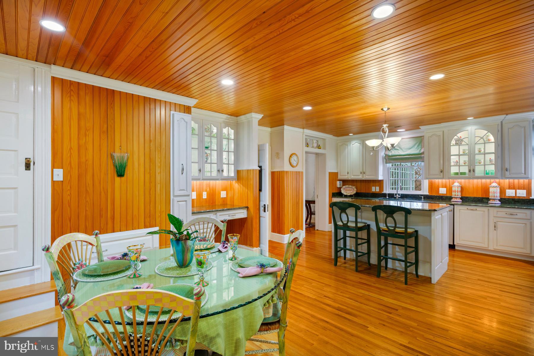 COLONIAL PARK - Residential