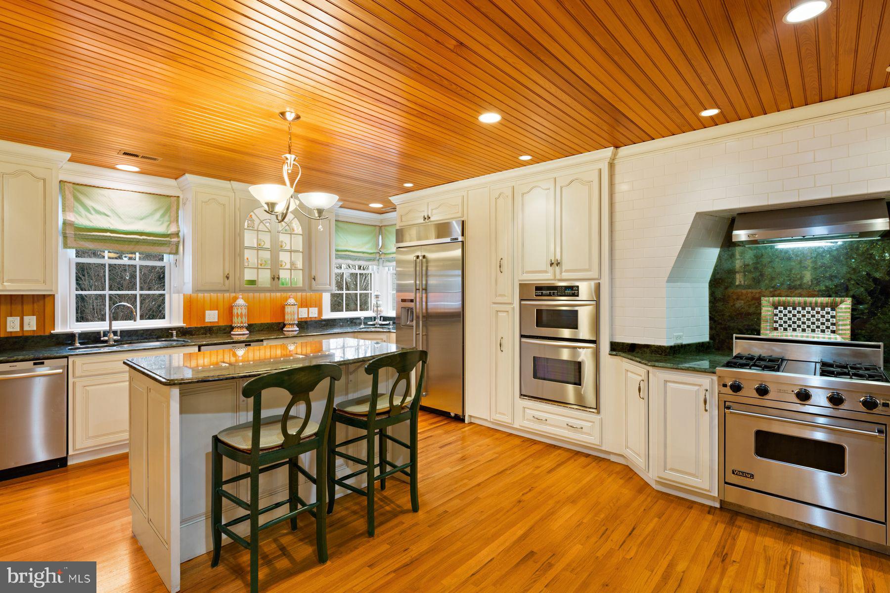 COLONIAL PARK - Residential