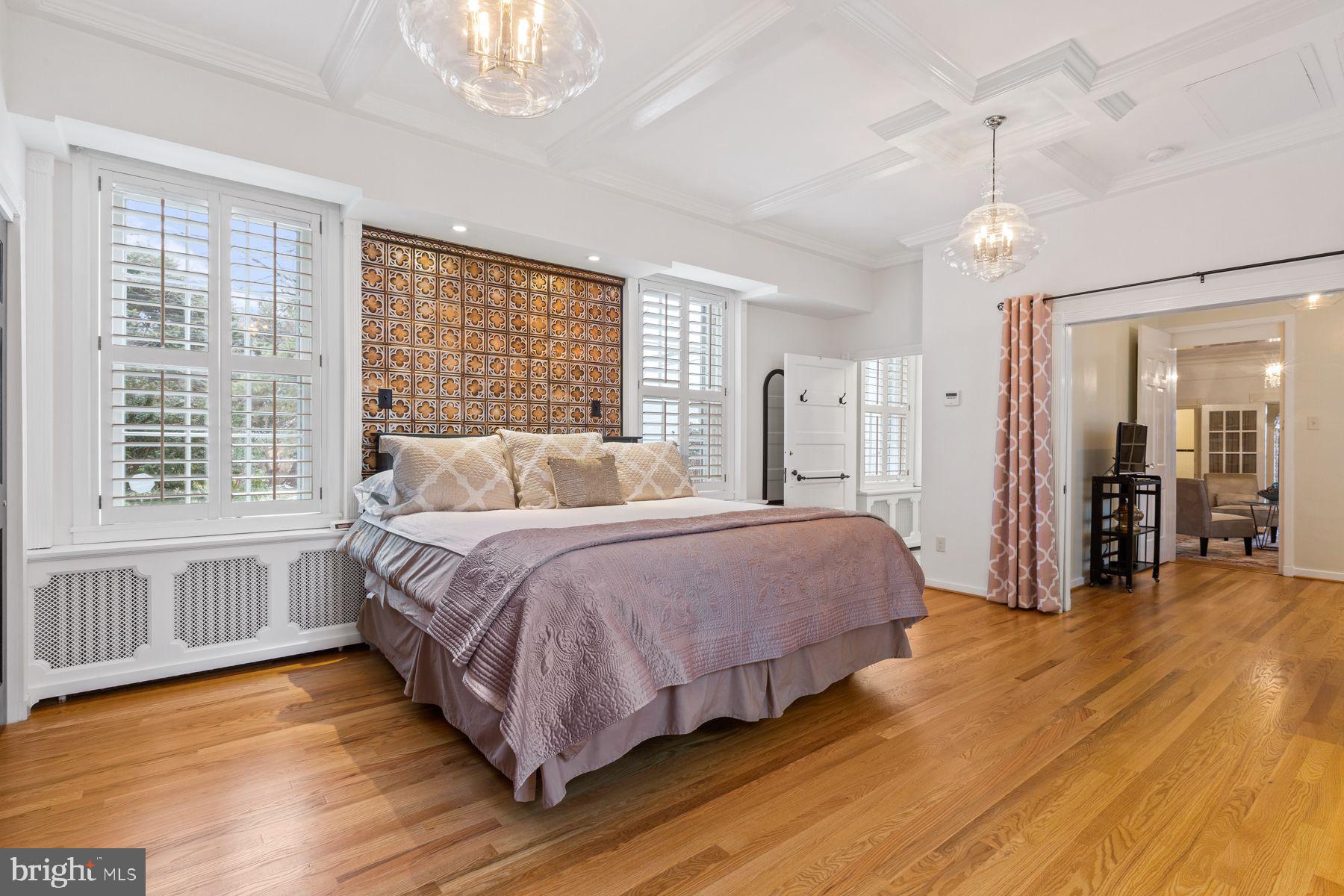 COLONIAL PARK - Residential