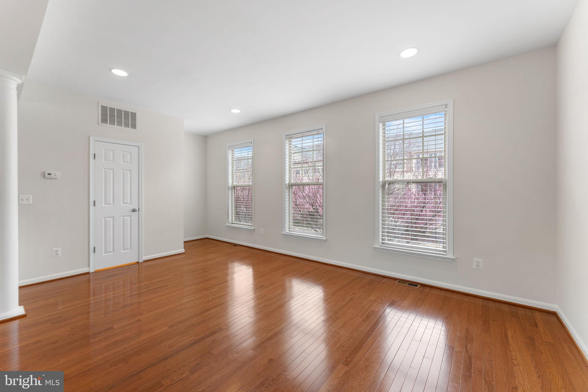 ALEXANDERS CHASE - Residential Lease