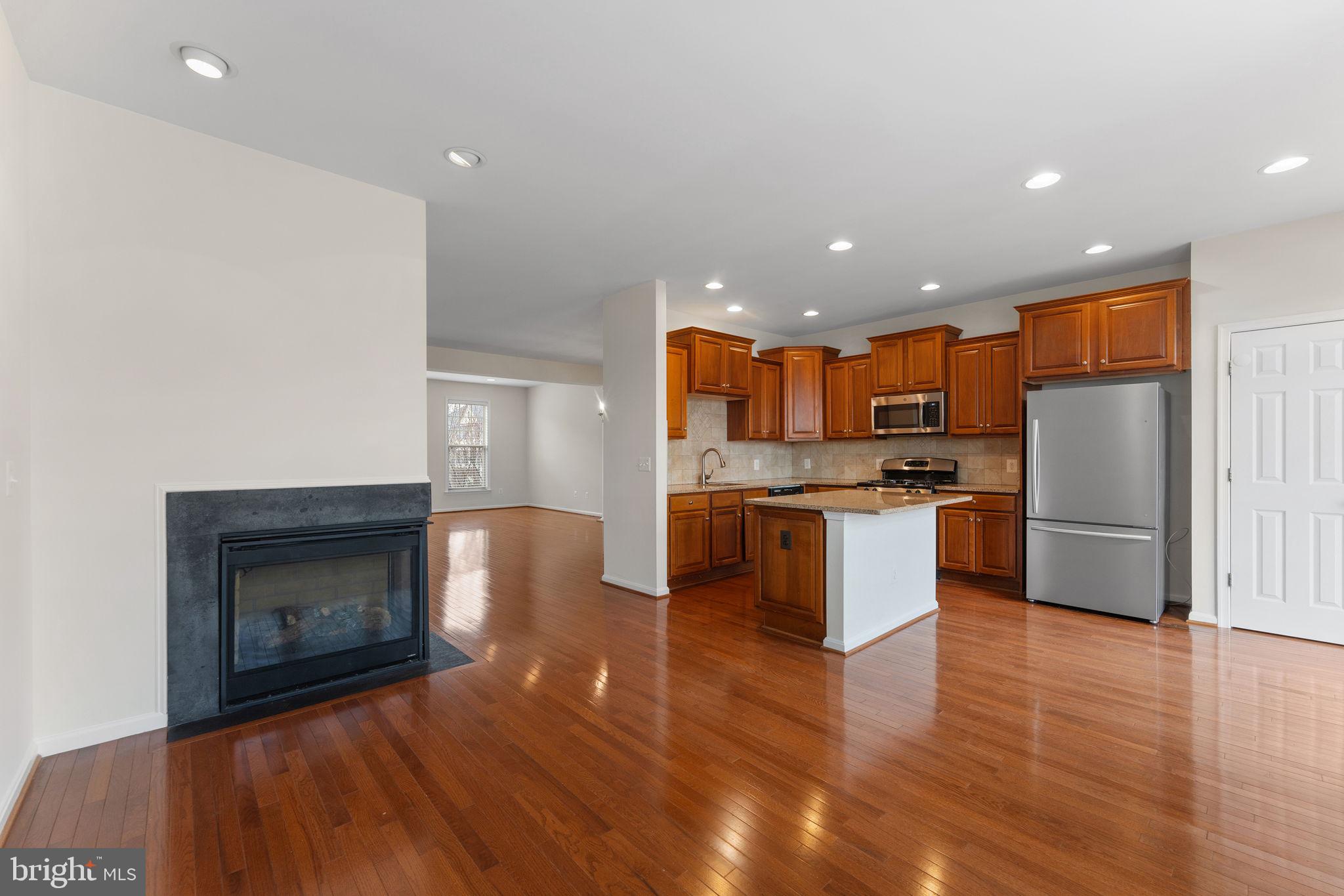 ALEXANDERS CHASE - Residential Lease