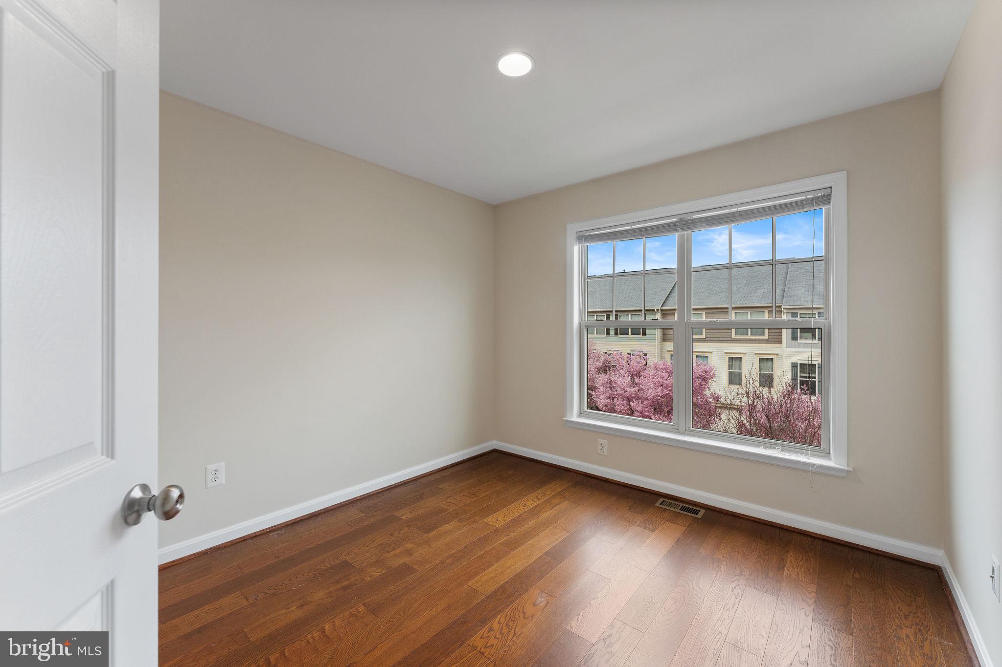 ALEXANDERS CHASE - Residential Lease