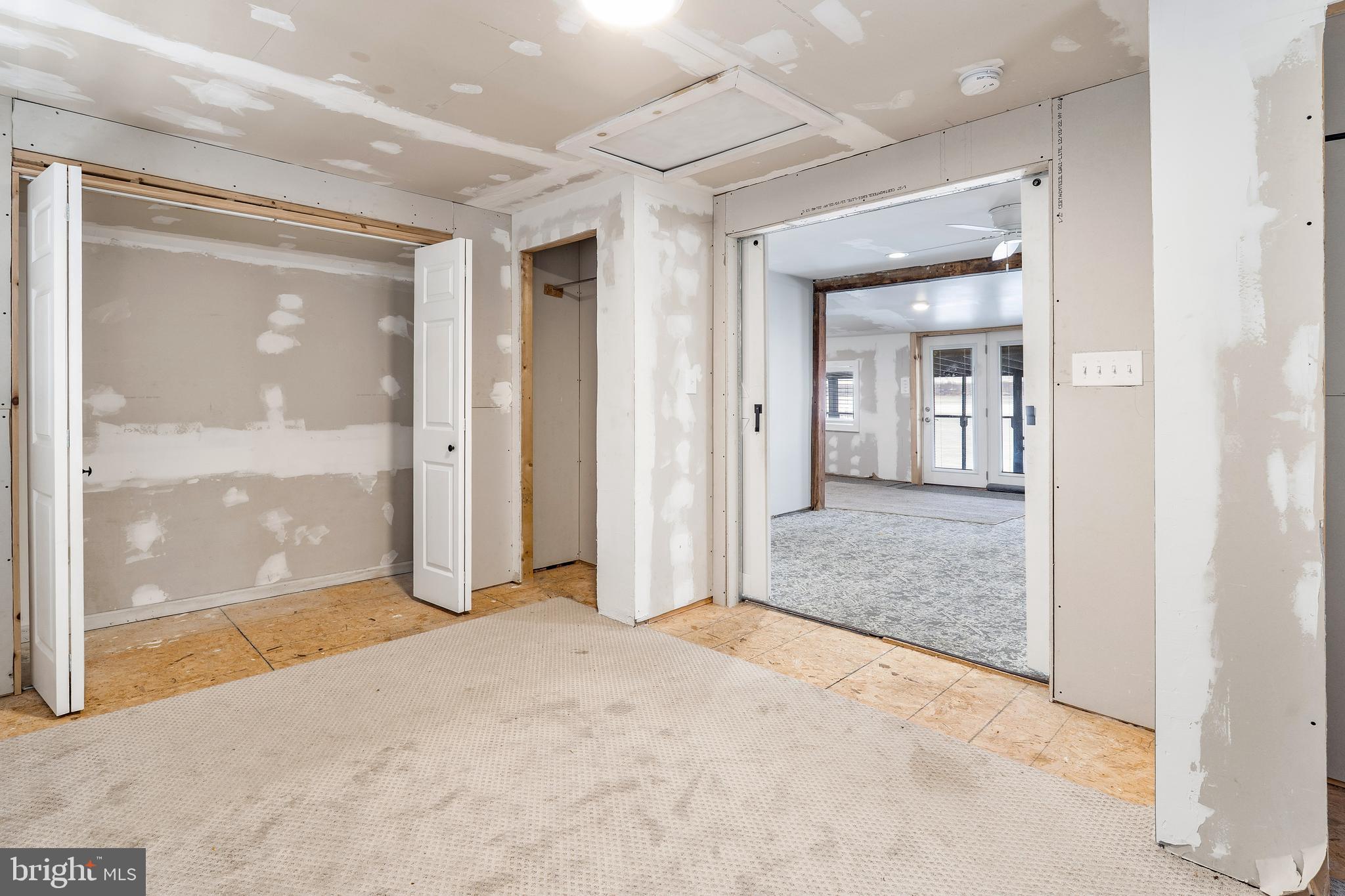 LEWIS SHORE - Residential