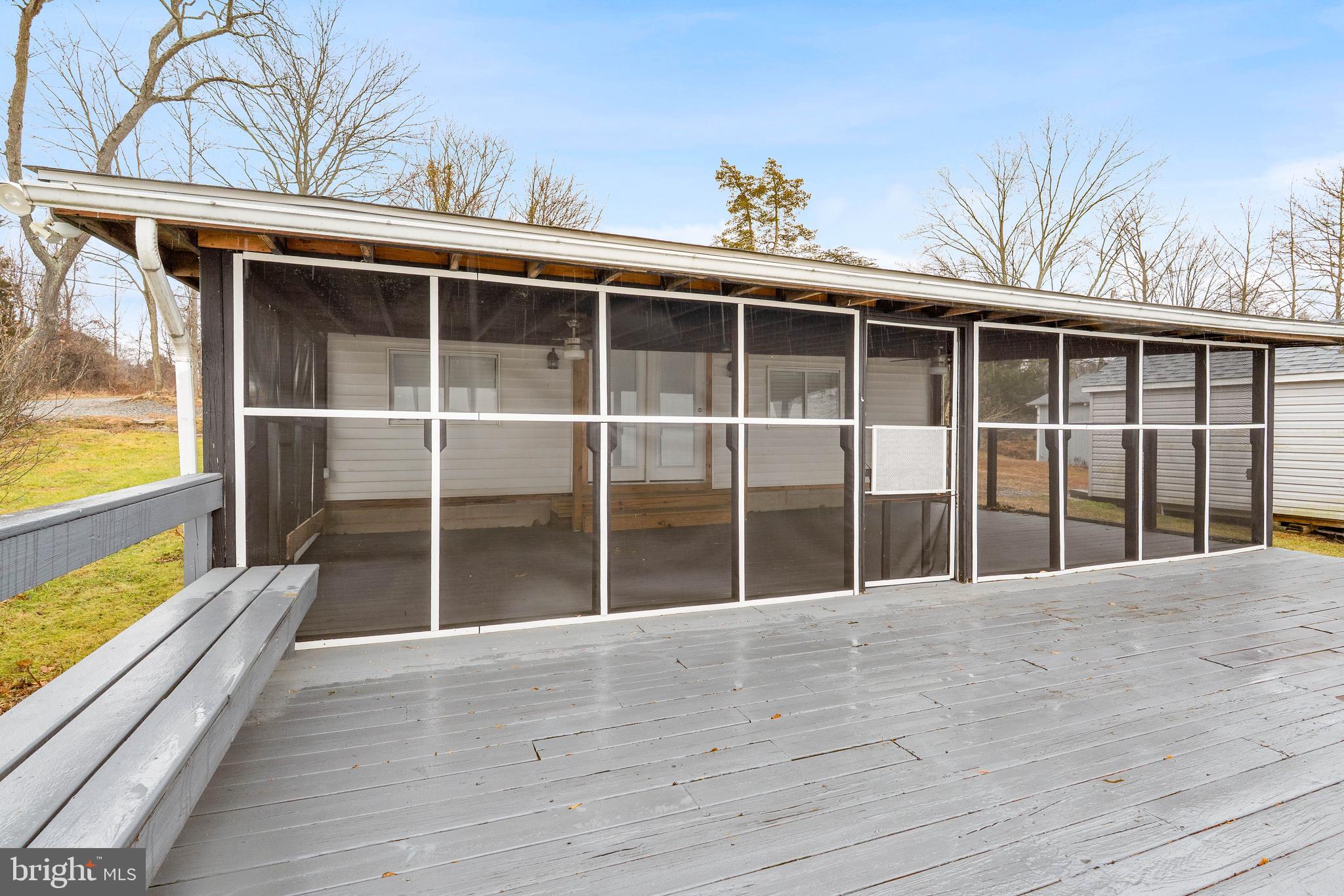 LEWIS SHORE - Residential