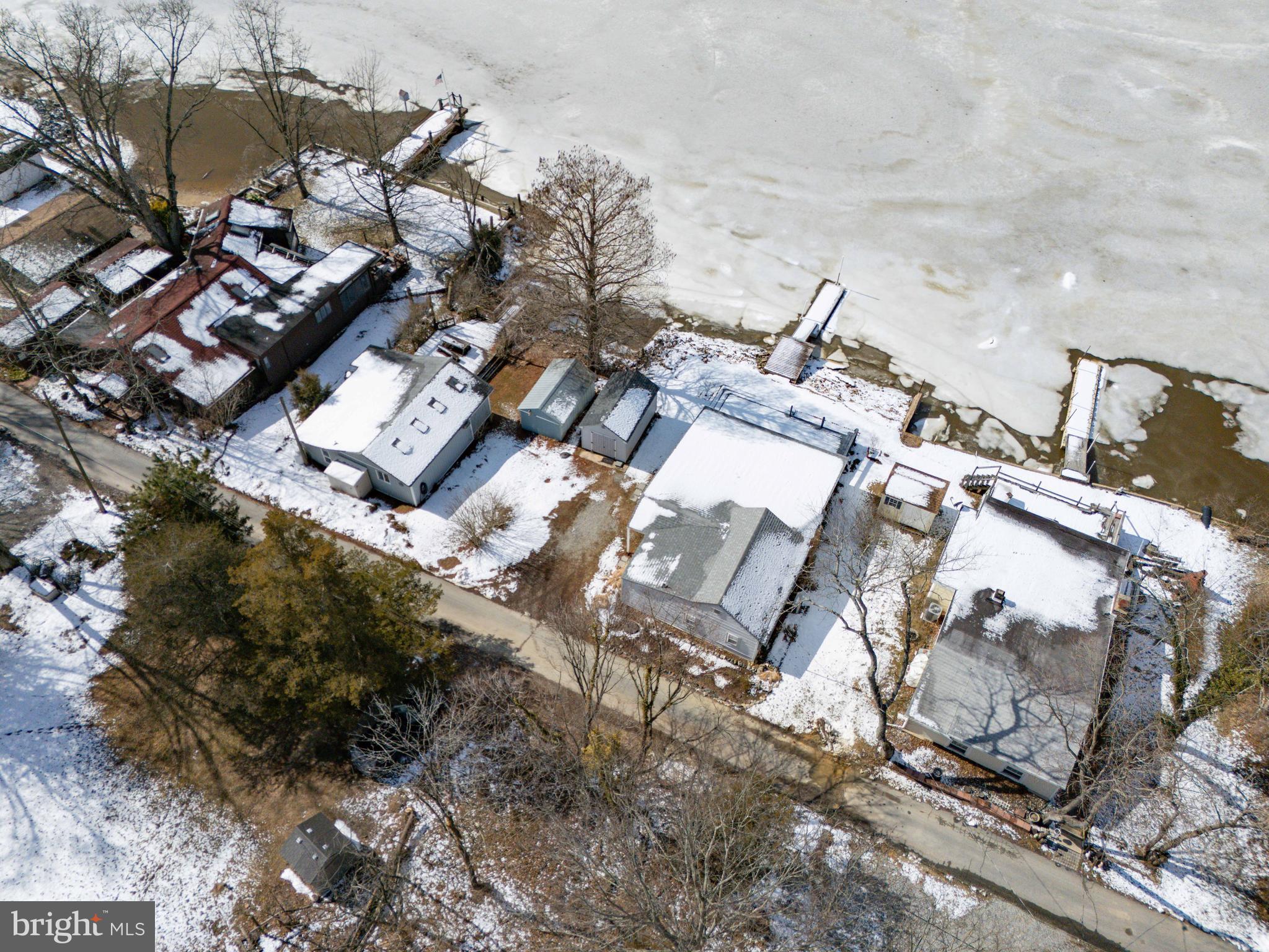 LEWIS SHORE - Residential