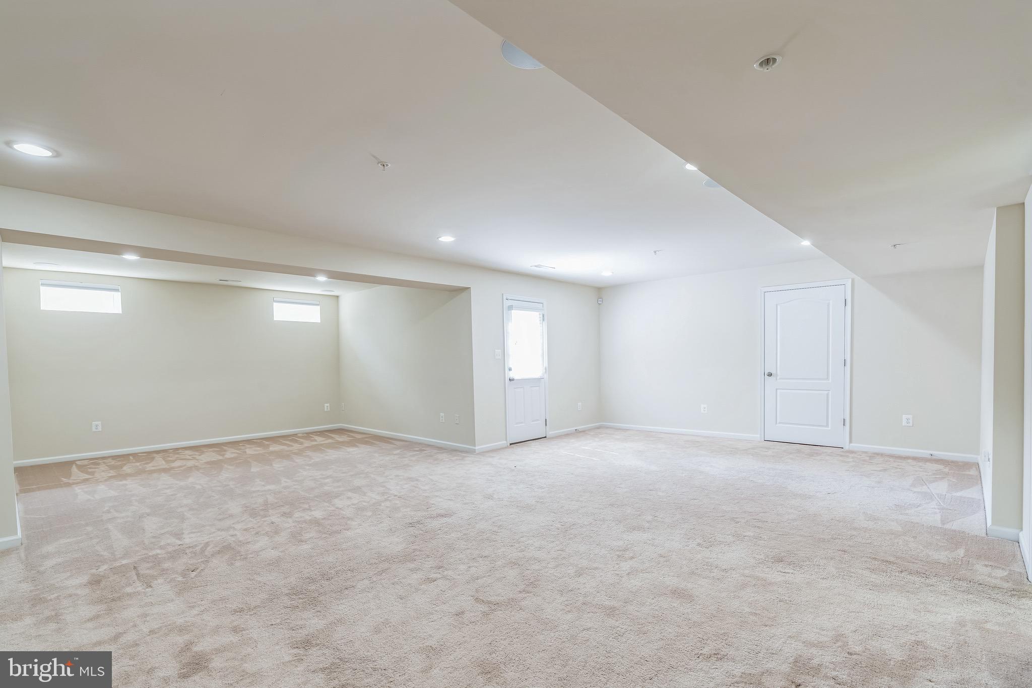 GROVES AT PINEY CHURCH - Residential Lease