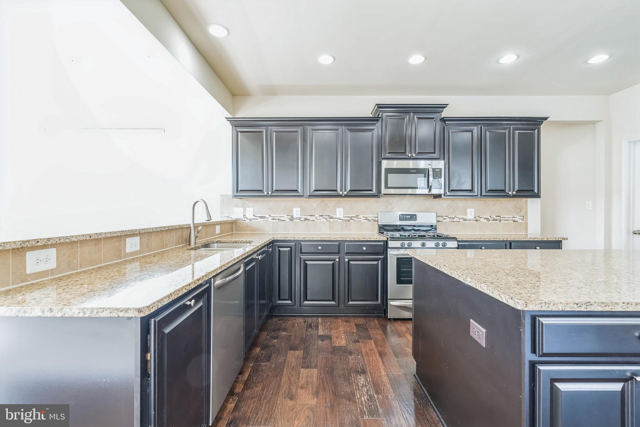 GROVES AT PINEY CHURCH - Residential Lease