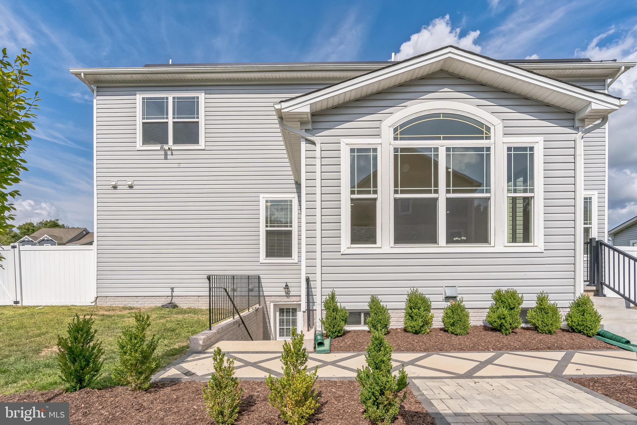 GROVES AT PINEY CHURCH - Residential Lease